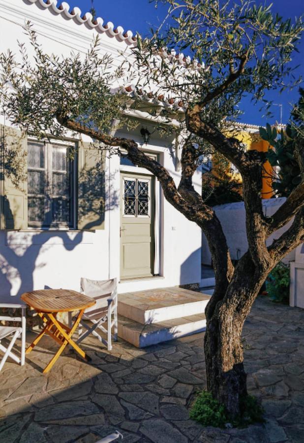 Aria House Villa Spetses Town Exterior photo